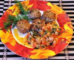 Жареные фрикадельки с томатным соусом