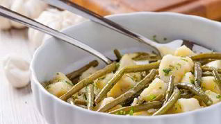 Ароматный картофель с фасолью и пряностями