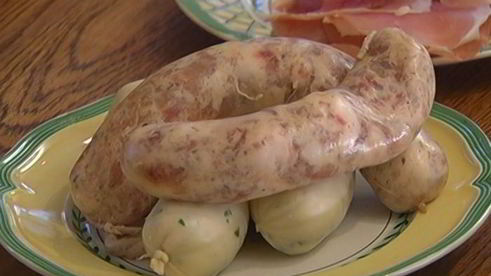 чечевица с грибами, ветчиной и куриными сосисками