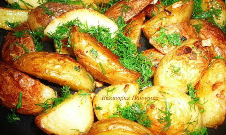 Рецепт картофеля по-деревенски с чесноком и укропом
