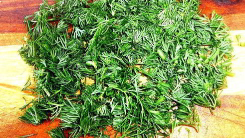 картофель по-деревенски с чесноком и укропом