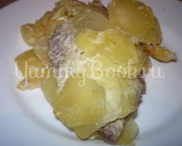 Картофель с фаршем в сметане из мультиварки