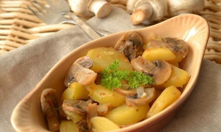Рецепт картофеля с грибами в рукаве