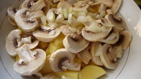 картофель с грибами в рукаве