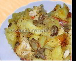 Картофель с курицей и грибами в мультиварке