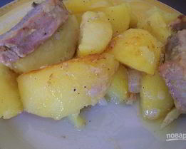Картофель со свининой в сметане