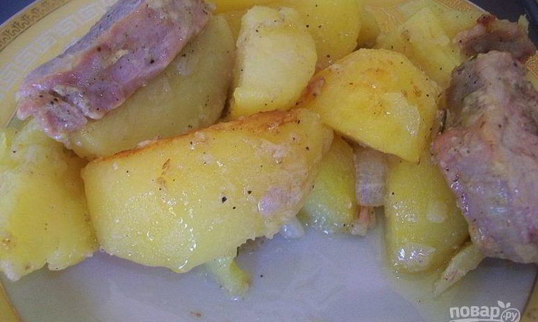 Рецепт картофеля со свининой в сметане
