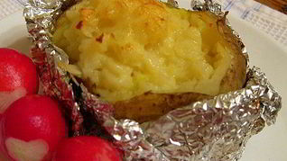 Картофель в фольге с сыром