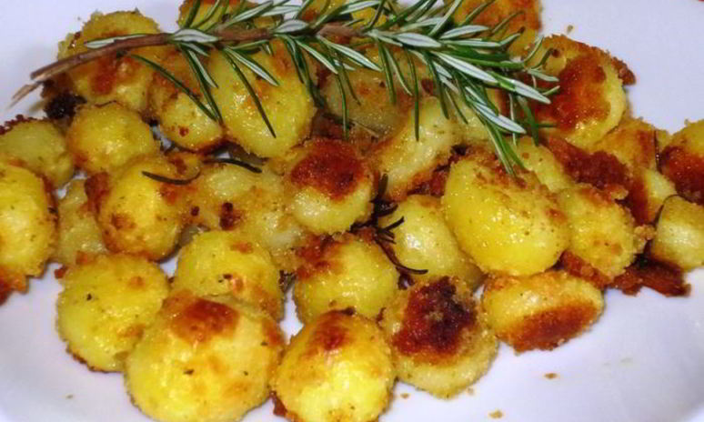 Рецепт картофеля в панировочных сухарях