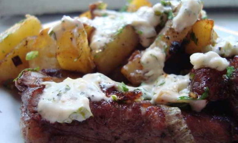 Рецепт картошки по-деревенски в духовке с мясом