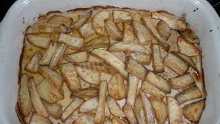 Картошка по-деревенски в духовке