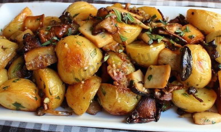 Рецепт картошки с грибами в рукаве в духовке