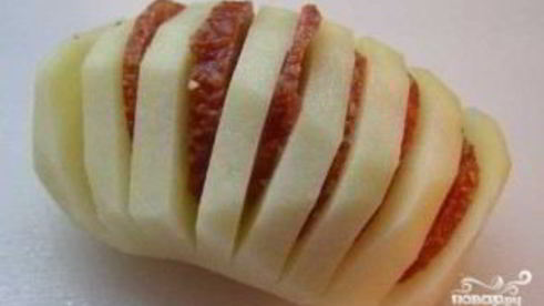 картошка с колбасой и сыром в духовке