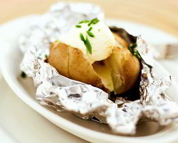 Печеный картофель в фольге
