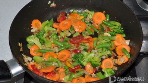 пряный рис с овощами для гарнира