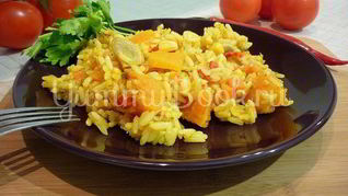 Пряный рис с тыквой и овощами