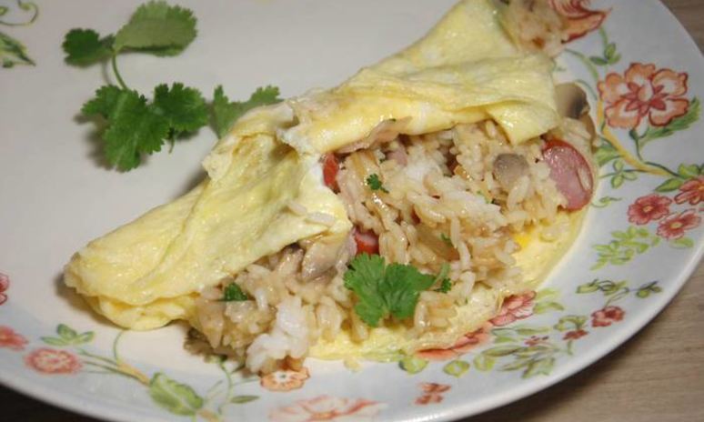 Рецепт пряного риса с яйцом и беконом