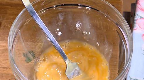 пряный рис с яйцом и беконом