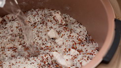 рис и киноа с индейкой в мультиварке