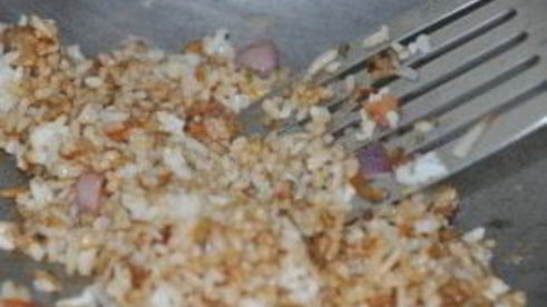 рис с яйцом по-тайски