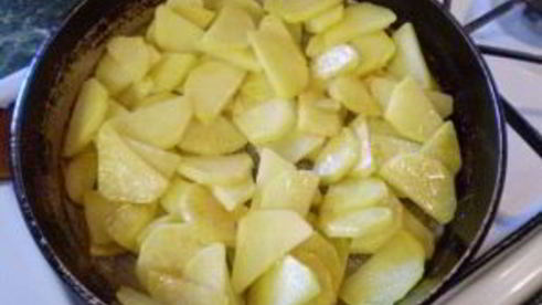 жареная картошка с луком