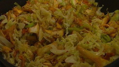 голубцы с лисичками и пореем