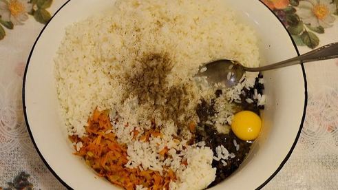 постные голубцы с грибами и рисом