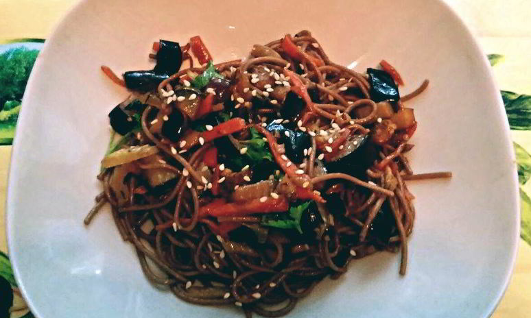 Рецепт гречневой лапши с овощами