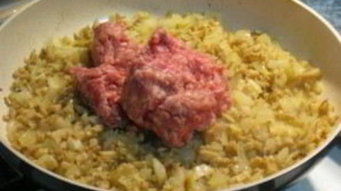 грибы, фаршированные фаршем