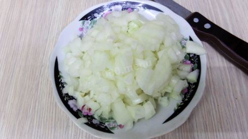 грибы в горшочках с сыром луком курицей