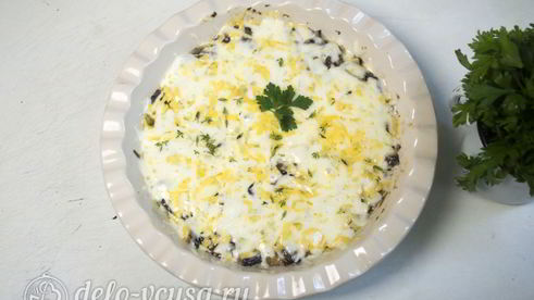 грибы в сметане под сыром