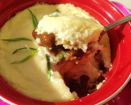 Опята, запеченные в сырном соусе