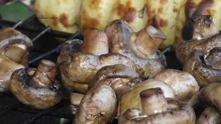 Шампиньоны, запеченные на мангале