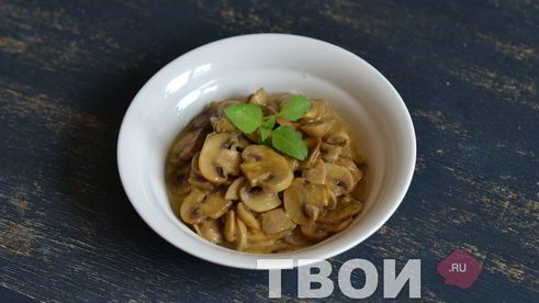 шампиньоны, запеченные с тимьяном и пармезаном