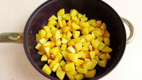 сыроежки тушенные с овощами в сметанном соусе