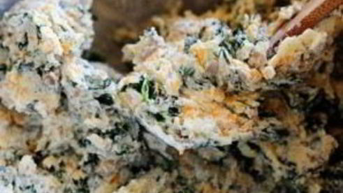 запеченные грибы, фаршированные сыром и шпинатом