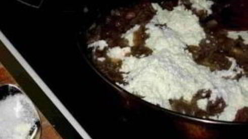 гуляш из баранины с подливкой