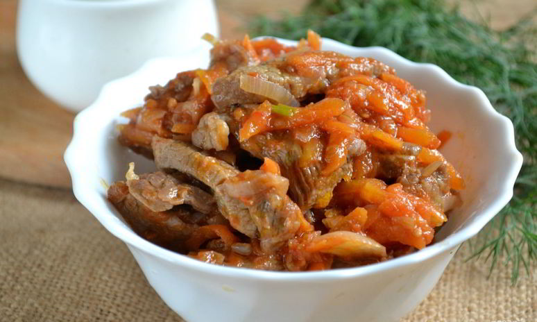 Рецепт гуляша из говядины с подливкой