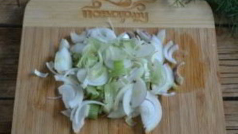 гуляш из говядины с подливкой