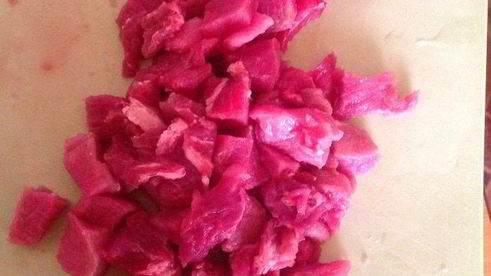 гуляш из говядины с подливой