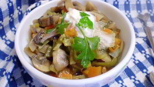 Гуляш из шампиньонов