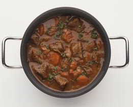 Гуляш из свинины с подливкой