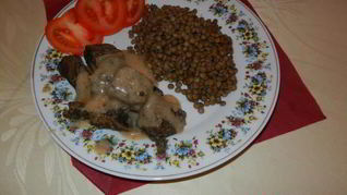 Гуляш на пару с зеленой чечевицей