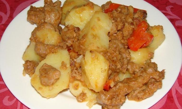 Рецепт гуляша с картошкой