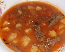 Суп-гуляш с шеей индейки