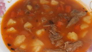 Суп-гуляш с шеей индейки