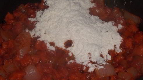 суп-гуляш с шеей индейки