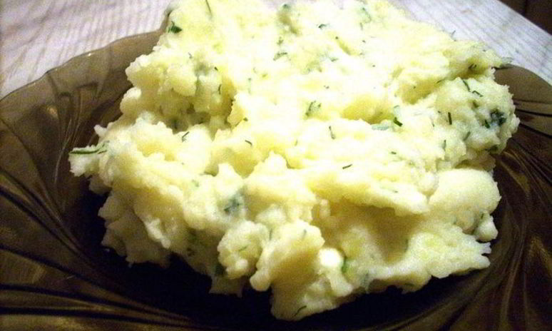 Рецепт картофельного пюре с плавленым сыром и зеленью