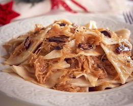 Клецки с квашеной капустой и грибами