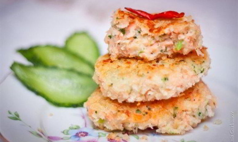 Рецепт английских котлет с лососем, брокколи и картофельным пюре